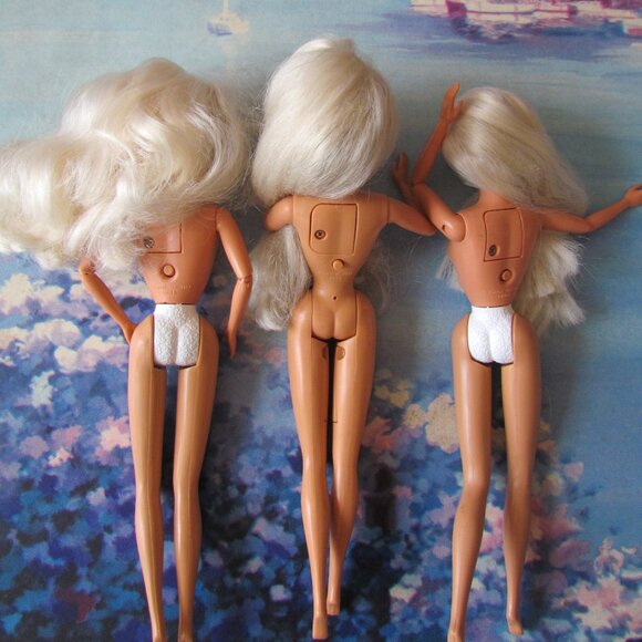 3 SINGING BARBIE DOLLS w GORGEOUS WHITE PLATINUM HAIR, JUST NEED BATTERIES, VINT - Picture 5 of 5